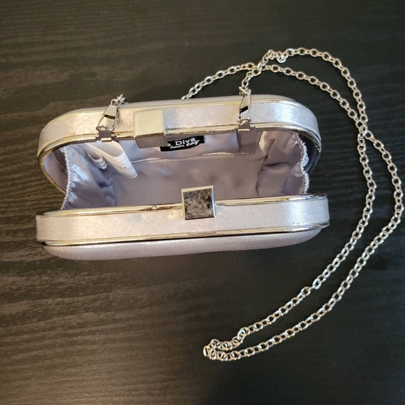 Silver Purse or Clutch - Picture 3 of 7